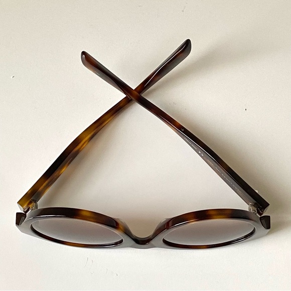 Alexander McQueen Tortoise Shell Sunglasses - AM0054S Preowned - Picture 5 of 13